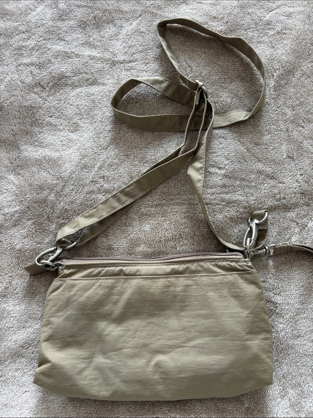 Baggallini Tan Lightweight Crossbody Bag